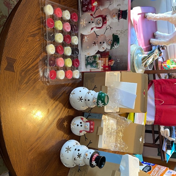 Snowman family candle holders - Picture 11 of 11